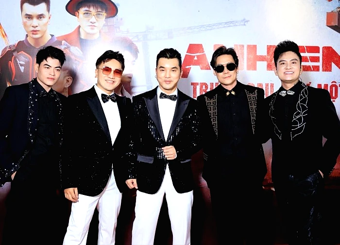 Showbiz Việt trước sóng gió "nhà cái"