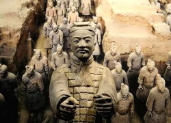 Vì sao Đội quân Đất nung trong lăng Tần Thủy Hoàng lại nắm chặt tay?
