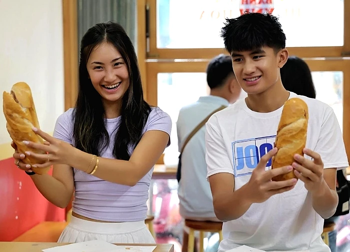 'Nàng thơ' Việt kiều vô địch pickleball mê bánh mì, bún bò Huế