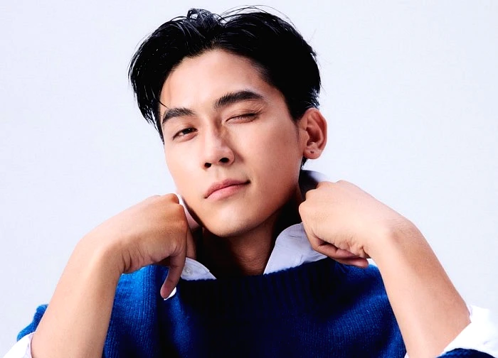 Ngoại hình điển trai của nam diễn viên đóng phản diện trong "Tử chiến trên không"