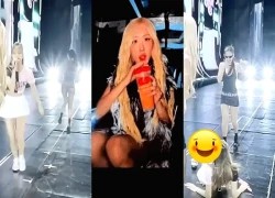 Lisa tạo dáng hớ hênh trên sân khấu, Rosé - Jennie nhìn đỏ mặt, né vội