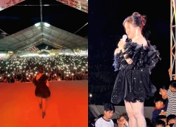 Rộ hình ảnh Vũ Trâm Anh đi hát hội chợ, thái độ của khán giả gây xúc động