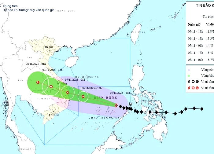Bão Kalmaegi đang mạnh lên cấp 14, giật cấp 17
