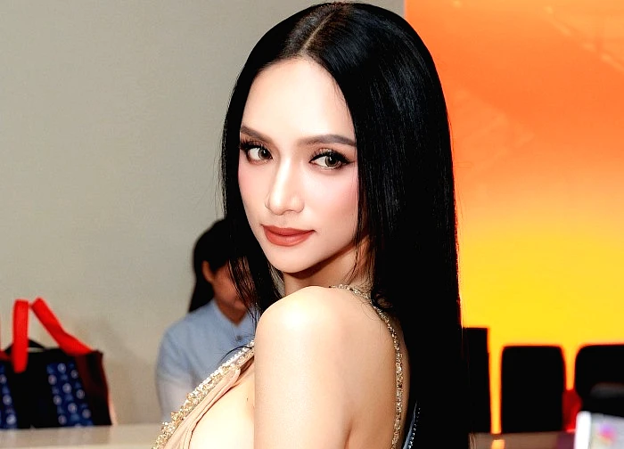 Hương Giang bị phân biệt đối xử ở Miss Universe?