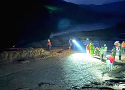 Vụ ô tô bị lũ cuốn ở Quảng Trị: Tìm thấy thi thể tài xế cách hiện trường 30km