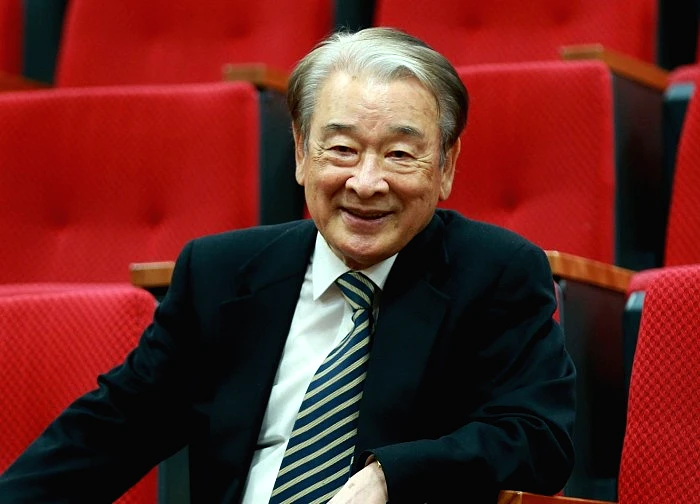 Ông nội quốc dân qua đời