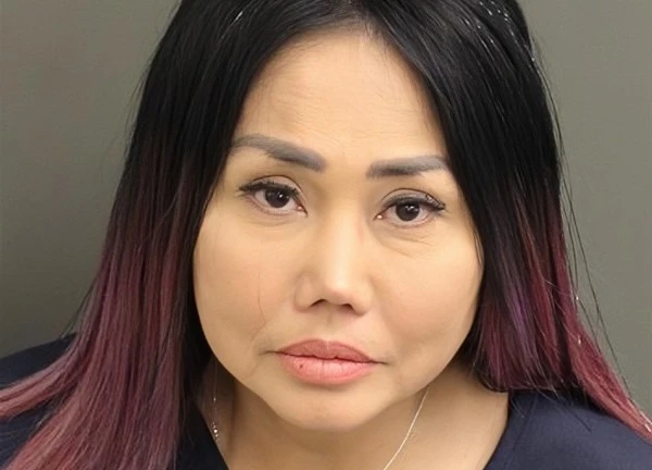 Ca sĩ Lynda Trang Đài bị bắt ở Mỹ vì tội trộm cắp