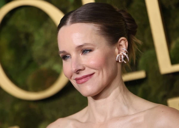 Mỹ nhân Kristen Bell ủng hộ chồng đóng cảnh thân mật với bạn diễn khác giới
