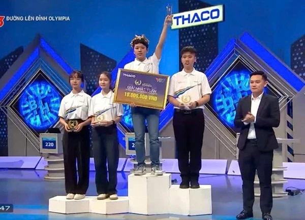 Tinh hoa 3 miền cùng hội tụ tại Đường Lên Đỉnh Olympia - Nam sinh Nghệ An xuất sắc về đích!