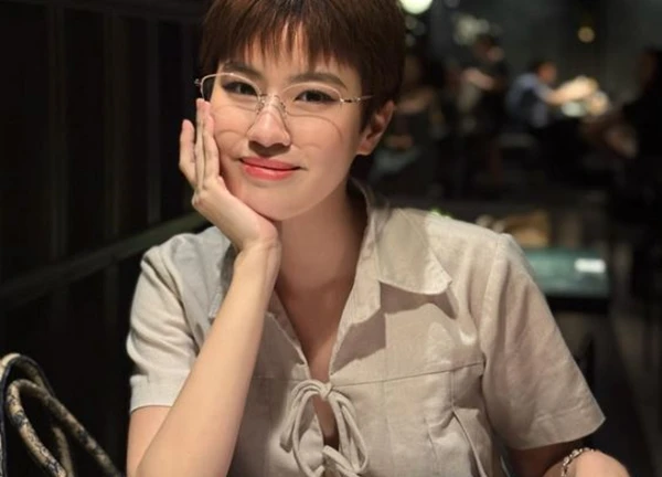 Full diễn biến màn đấu tố tình - tiền của ViruSs và Pháo trên livestream: Không ai dám bỏ điện thoại xuống!