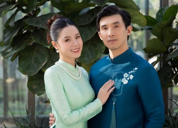 Midu khoe clip du lịch Trung Quốc: Visual chồng thiếu gia thành tâm điểm, lộ 1 hành động siêu mê vợ!