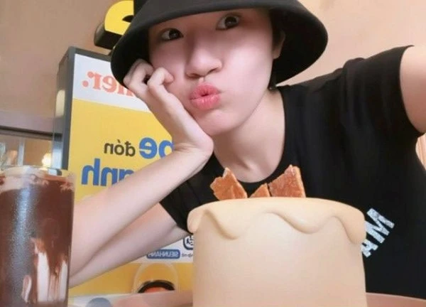 Pháo lộ diện sau livestream khóc nấc vì ViruSs, có 1 thái độ đáng bàn