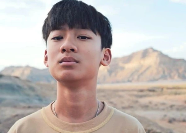"Rich kid" thứ thiệt của showbiz Việt: Mới lớp 9 đã tính chuyện du học, có nhà 1,5 triệu đô chờ sẵn