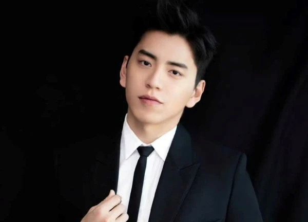 Vụ mỹ nam Thơ Ngây bị bắt: Cay cú vì thuê xe sang nhưng không biết mở cửa, lộ tẩy do hả hê làm 1 việc sau khi gây án