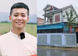 How does Quang Linh reveal the inside of the house in Nghe An, owning billions of dollars for his parents to live in?