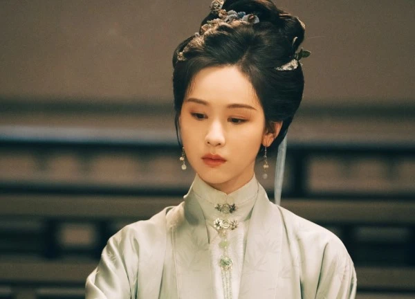 Trần Đô Linh tự ti về giọng nói, từng bị phản đối làm diễn viên