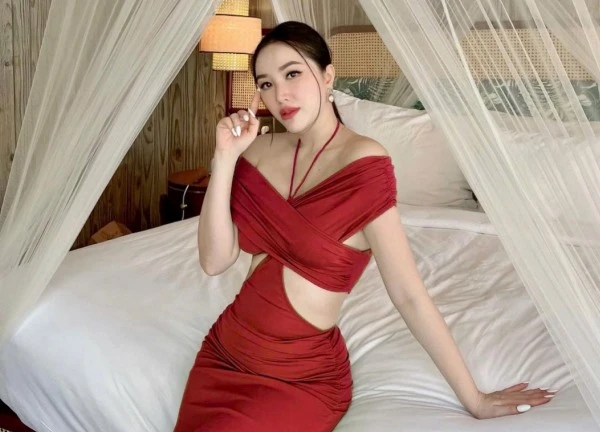 Sao Việt 1/4: Bảo Thy đẹp rạng ngời ở tuổi U40 khiến dân mạng trầm trồ