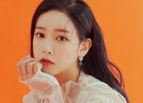 Căng: Thêm 1 thành viên T-ara nghi cạch mặt cả nhóm!