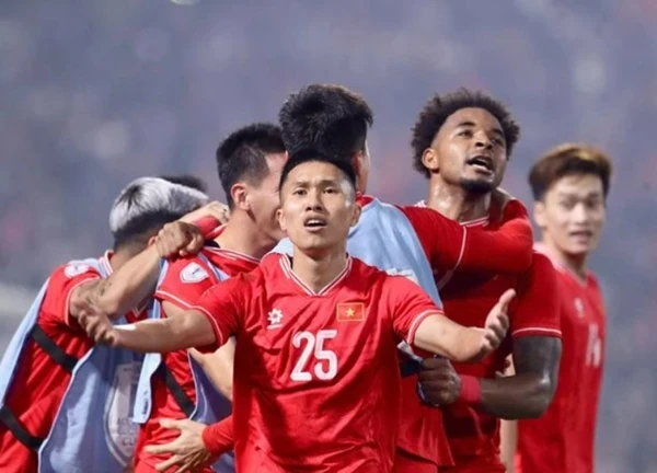 Doãn Ngọc Tân lọt vào 'mắt xanh' của HLV Kim Sang-sik
