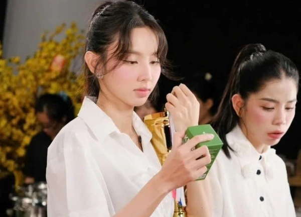 Hoa hậu Thùy Tiên liên quan đến vụ án Quang Linh Vlogs bị khởi tố