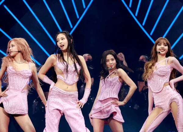 Concert 2025 của BLACKPINK ế vé, bị chê ảo giá?