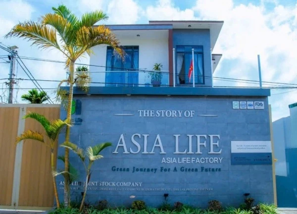 Đề nghị xử phạt công ty sản xuất kẹo rau Kera cho Quang Linh Vlogs