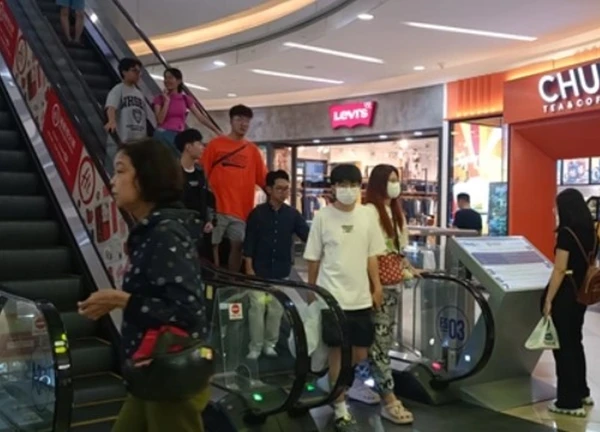 Không khí tại Vạn Hạnh Mall mấy ngày gần đây: Bất ngờ với diễn biến này