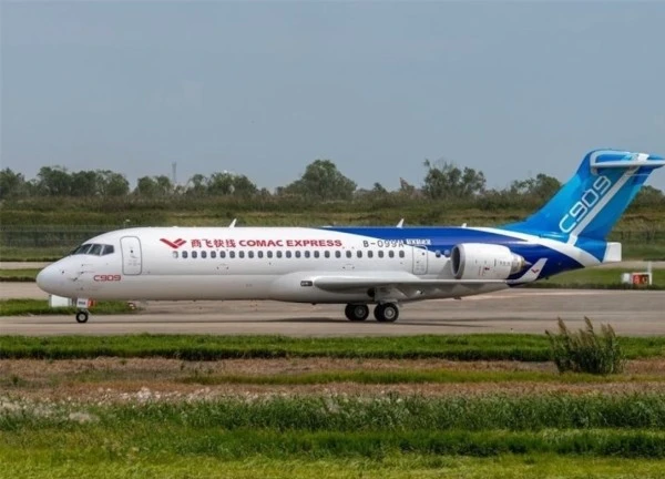 Máy bay Trung Quốc chính thức được nhập khẩu vào Việt Nam
