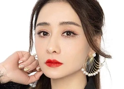 Nàng thơ "đẹp người xấu nết" bị cả showbiz ghét bỏ bất ngờ van xin khán giả giữa sân bay