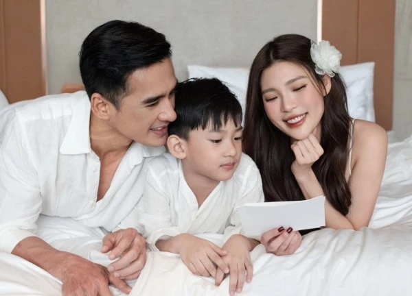Sao Việt 13/4: Thúy Diễm và Lương Thế Thành kỷ niệm 9 năm ngày cưới