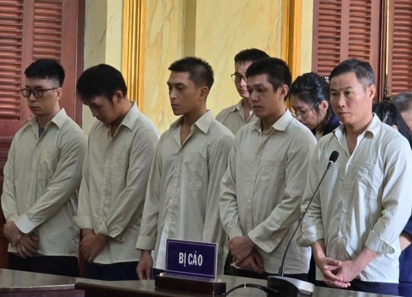 Đại úy công an TPHCM cầm đầu đường dây buôn lậu hơn 210 tỷ đồng