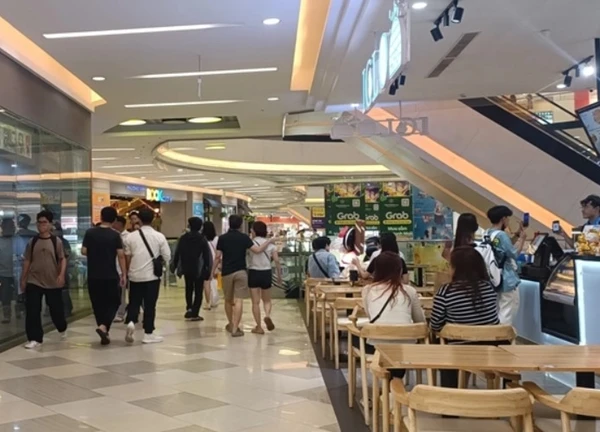Vạn Hạnh Mall tổ chức lập trai đàn chẩn tế, tăng số lượng camera an ninh sau 2 sự việc đau lòng