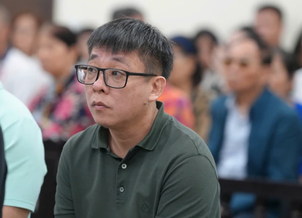 Đang xét xử Giám đốc Vàng Phú Cường Nguyễn Ngọc Phương