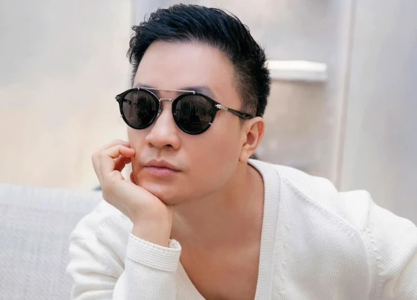Nam diễn viên Vbiz 17 năm vẫn "nổi như cồn", visual hoàng tử màn ảnh hiện tại mới gây sốc