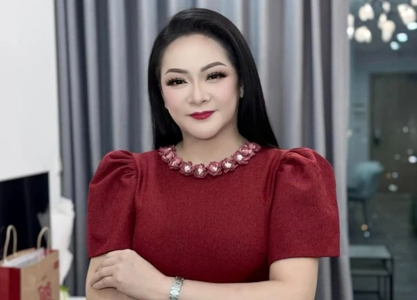 Sao Việt 20/4: Như Quỳnh trẻ đẹp ở tuổi 55, Thúy Ngân phủ nhận có bầu