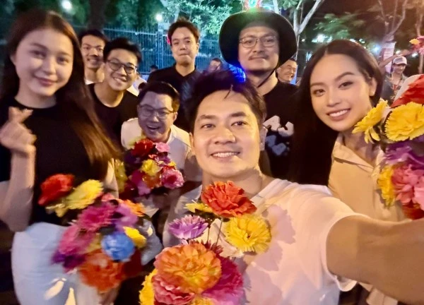 Tổng hợp luyện diễu hành 30/4: Hoa hậu Thanh Thuỷ, Ngọc Châu và dàn nghệ sĩ hào hứng góp mặt
