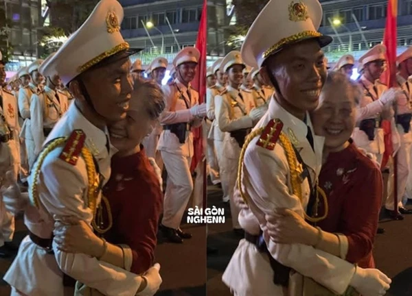 Đang hợp luyện diễu binh ở TP.HCM, chiến sĩ bất ngờ nghe tiếng bà ngoại gọi: Khoảnh khắc xúc động