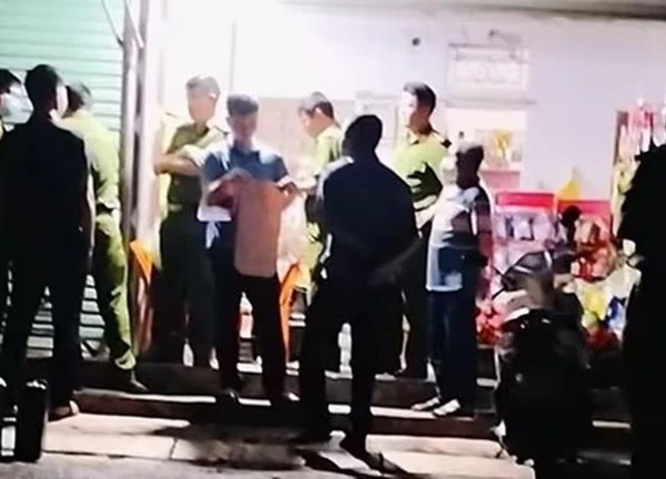 Điều tra vụ 2 cháu bé tử vong bất thường tại nhà ông bà ngoại