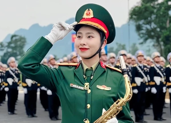 Nữ quân nhân gây sốt dịp diễu binh 30/4: Không hổ danh xuất thân "khối Hoa hậu", soi học vấn càng nể
