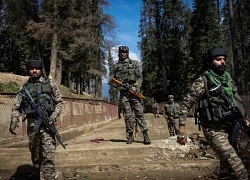 Ấn Độ, Pakistan đấu súng qua lại ở lãnh thổ tranh chấp