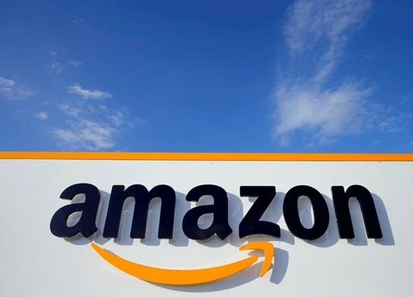 Cộng đồng mạng kêu gọi tẩy chay sàn thương mại điện tử Amazon vì Quốc kỳ Việt Nam