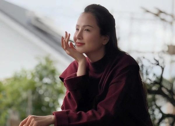 Hoa hậu Việt kết hôn 3 lần thừa nhận đang bị khủng hoảng