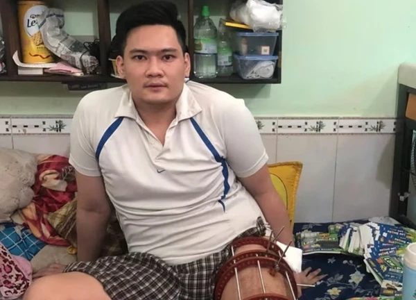 Thầy giáo thể dục mắc ung thư xương ở tuổi 25