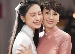 Mẹ vợ hot nhất làng bóng đá khoe nhan sắc U50 trẻ đẹp khó tin, "gen" đỉnh cỡ này Doãn Hải My cỡ nào?