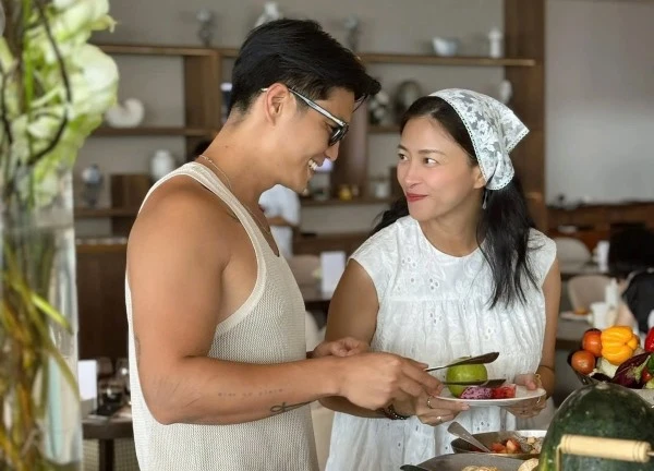 Sao Việt 12/5: Ngô Thanh Vân bỡ ngỡ trong lần đầu làm mẹ