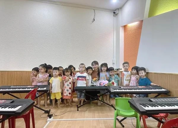 Huyền Chi ra mắt mô hình "Lớp học thanh âm": Mang dân ca đến gần hơn với thế hệ trẻ