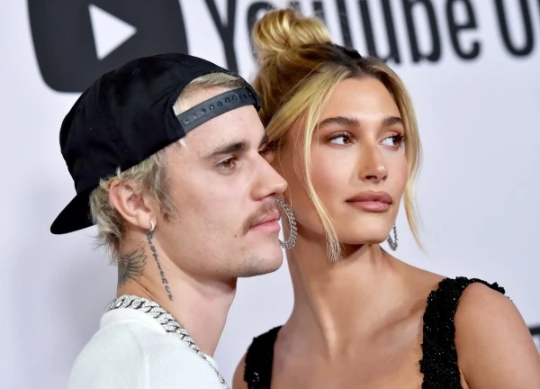 Justin Bieber làm 1 chuyện khiến vợ vỡ oà nhân Ngày của Mẹ, ngọt thế này ai còn đồn ly hôn nữa?