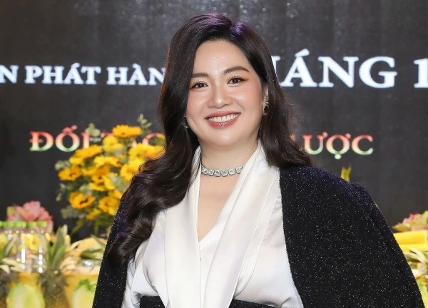 Diễn viên Lê Khánh tiết lộ cuộc sống ở tuổi 44