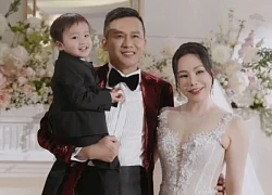 Hồ Quỳnh Hương công khai con trai trong đám cưới