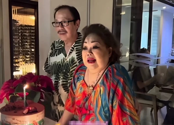 Nữ NSND nổi tiếng cả nước: Hạnh phúc hơn 40 năm bên chồng thứ 2 kém tuổi, nhà ở trung tâm TP.HCM